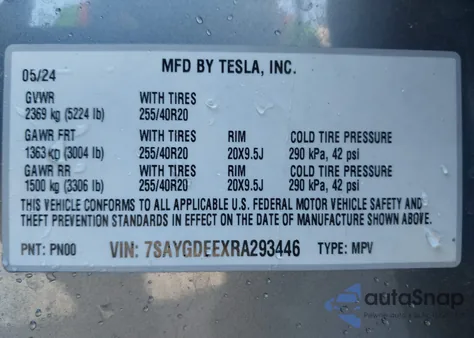 2024 Tesla Model Y Long Range Dual Motor All-Wheel Drive z USA, uszkodzony, nr VIN 7SAYGDEEXRA293446